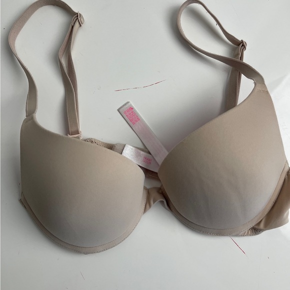 PINK Victoria's Secret Tan T-Shirt Bra with Seamless Design - Picture 1 of 3